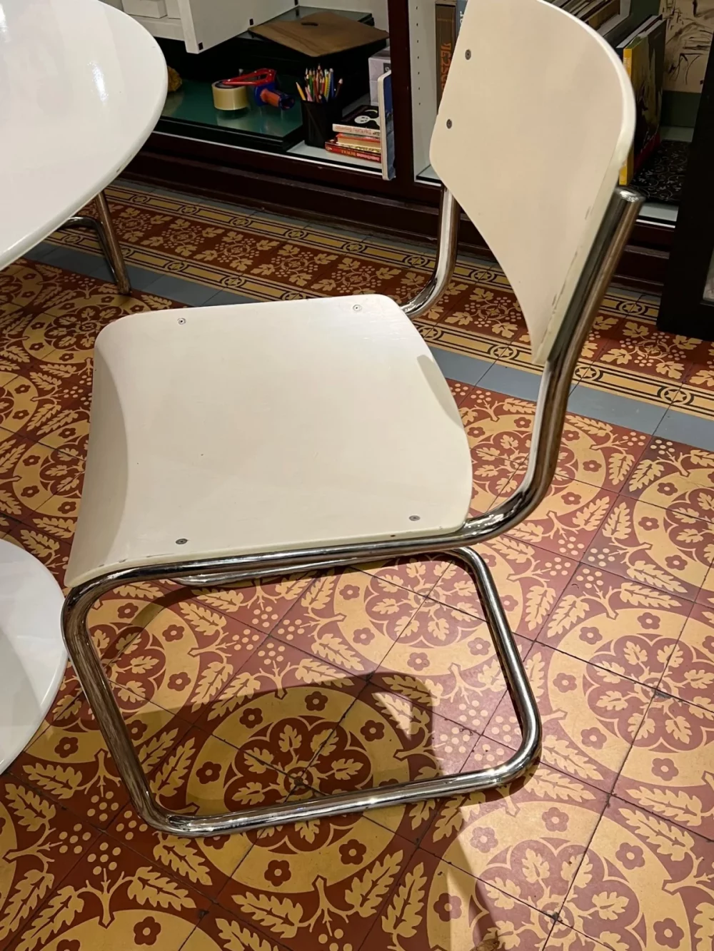Ensemble von 3 Stühlen S43
von Thonet